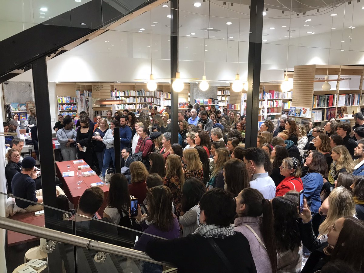 Ici Grands Boulevards (@icigrandsbvd) on Twitter photo Échange drôle et émouvant entre <a href="/grandcorpsmalad/">Grand Corps Malade</a> et <a href="/BenMaZUe/">Ben MaZUé</a> à l’occasion de la parution de Les correspondants <a href="/editionsLattes/">Éditions JC Lattès</a> Échange drôle et émouvant entre <a href="/grandcorpsmalad/">Grand Corps Malade</a> et <a href="/BenMaZUe/">Ben MaZUé</a> à l’occasion de la parution de Les correspondants <a href="/editionsLattes/">Éditions JC Lattès</a>