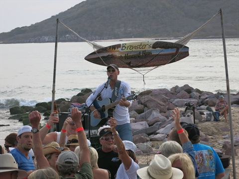 MazatlanVisit's tweet photo. All you can drink, country music, dancing and Santa Claus on the beach…only at the Brenster beach bash in Mazatlán, Mexico!

Find out when and where:-> https://t.co/YafsA1EFpS
#travel #mazatlan #mexico #countrymusic https://t.co/BP1wDhgf9M