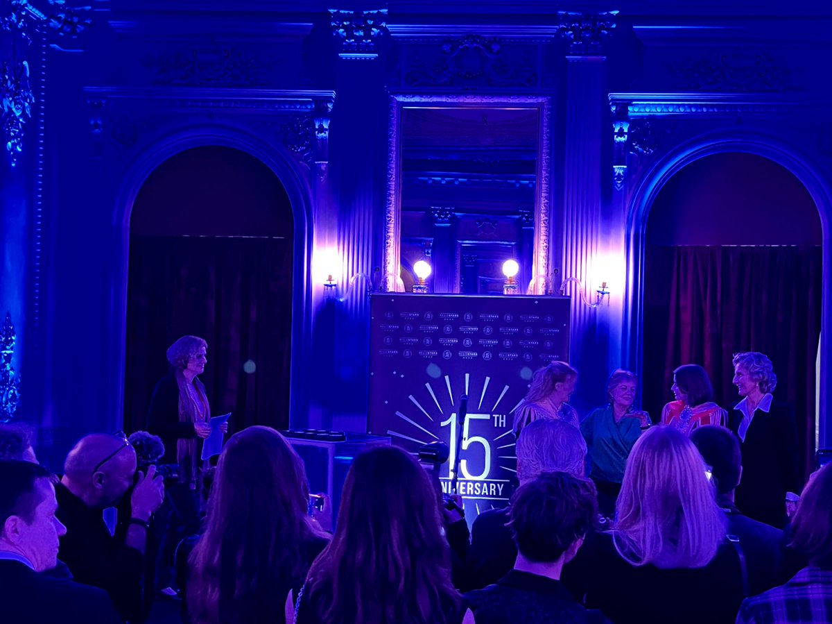 EUinmyRegion's tweet photo. Commissioner @ElisaFerreiraEC, opens the reception of the #CohesionPolicy Oscars Ceremony, the #RegioStars🌟!

This year we put the spotlight on 🇪🇺projects that have changed things at the local level in the last 15 years.

#InformEU #EUinmyregion https://t.co/8gflGOl2Pb