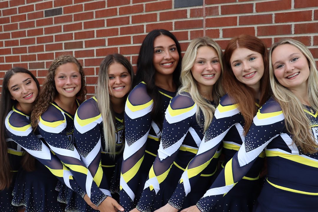 VCSCheer_VVC's tweet photo. π Itβs officially Senior Season for these 7 and we are NOT ready π₯Ίπ«ΆπΌ
#VC4L https://t.co/GiC6C7kJyK