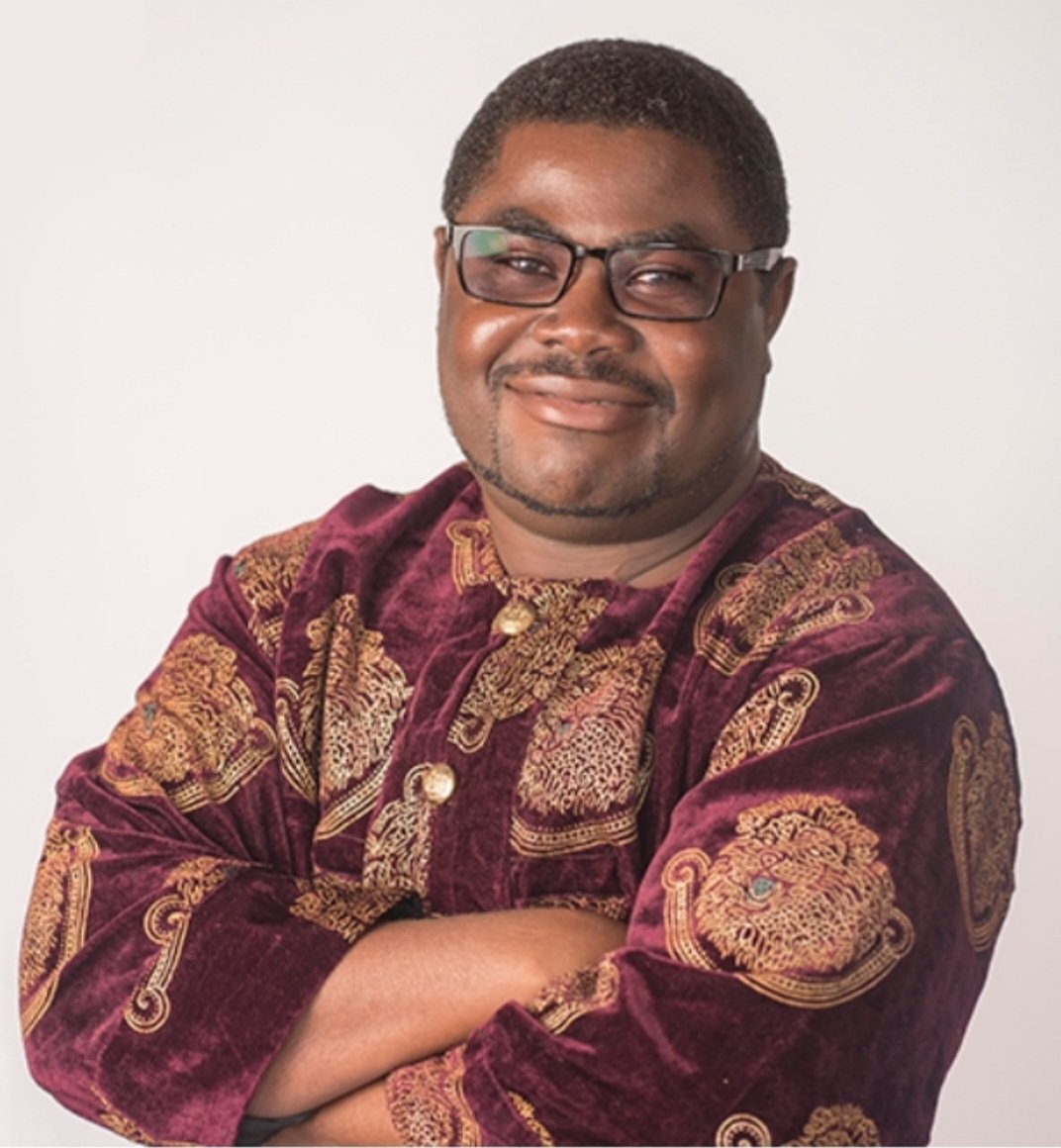 AfricaFactsZone's tweet photo. 37-year-old Cameroonian Professor, Abdon Atangana has been ranked as the world's second best Mathematician.

He lectures at the University of Free State in Bloemfontein, South Africa.

He has lived in the city for 12 years. https://t.co/8FBj6HqWOP