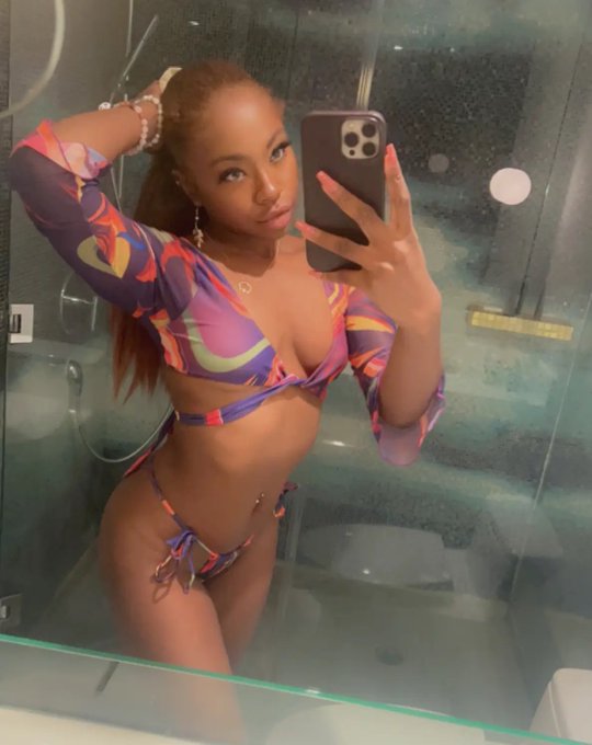 Watch 𝘈𝘮𝘢𝘳𝘪 🎀 𝘈𝘯𝘯𝘦's leaked NSFW photo on TwXstars