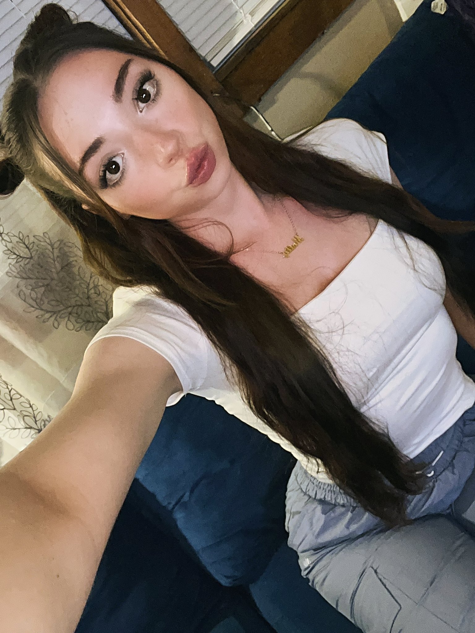 TW Pornstars - 2 pic. Molly Moon 🌙. Twitter. Photo drop because I haven