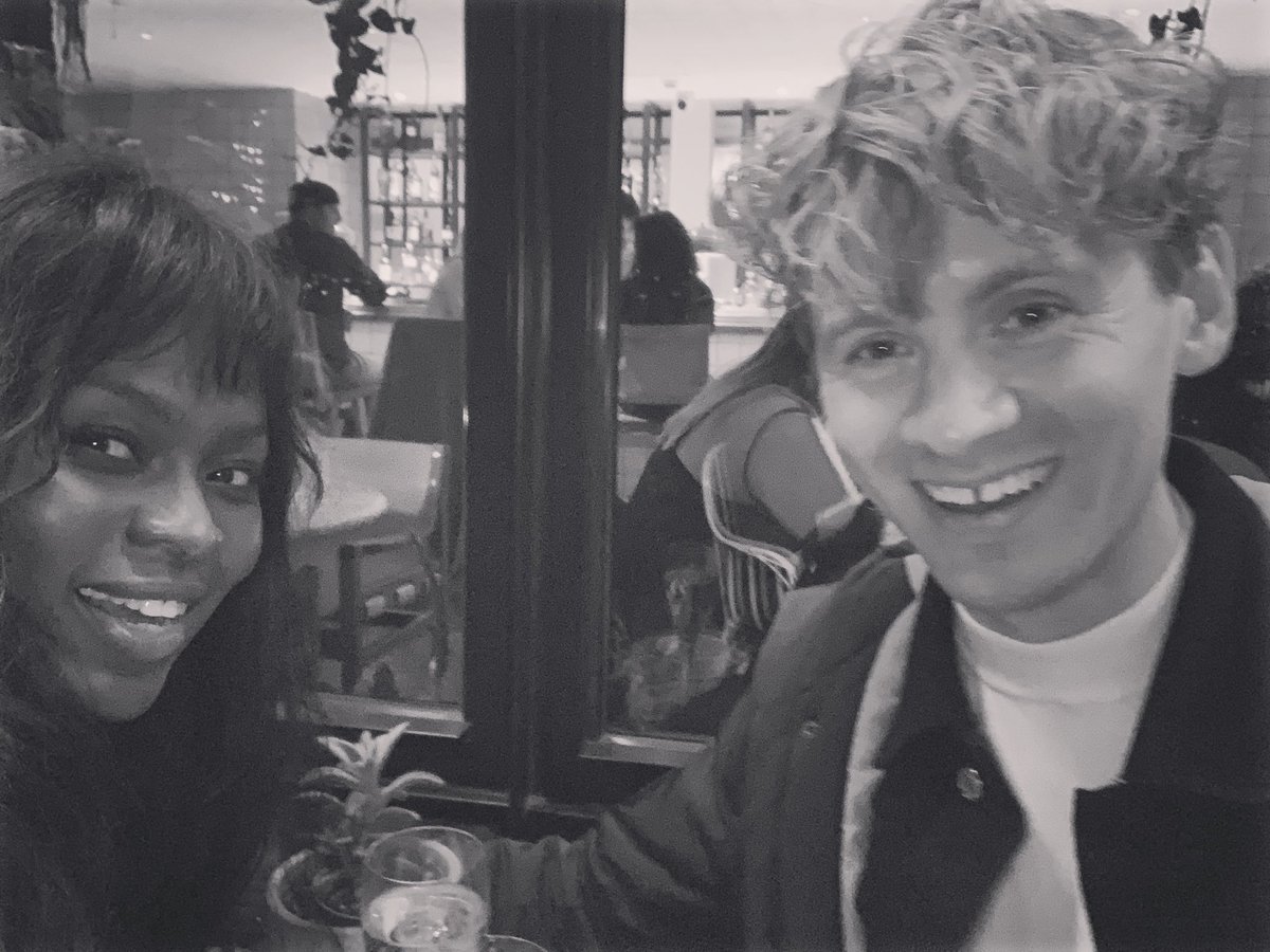 Reunions: Part 4.
@YetideBadaki 
❤️