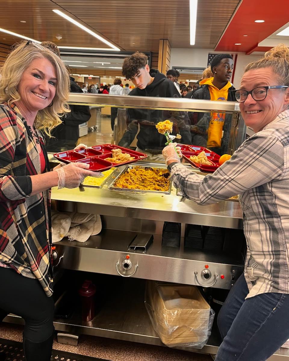 JCJaybirds's tweet image. What are we thankful for?  The annual Thanksgiving meal @ JC and the great administrators who serve it up.  Thank you for all you do. Way to lead by example!   #justlikeajay #jaygreat