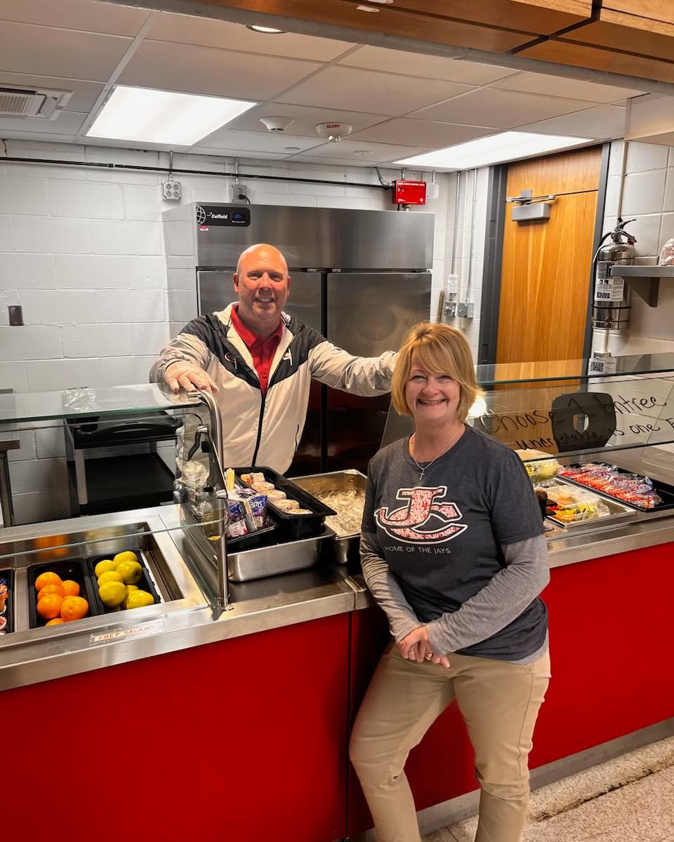 JCJaybirds's tweet image. What are we thankful for?  The annual Thanksgiving meal @ JC and the great administrators who serve it up.  Thank you for all you do. Way to lead by example!   #justlikeajay #jaygreat