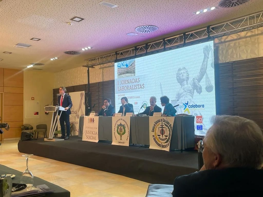 GRUPO DATA tweet media