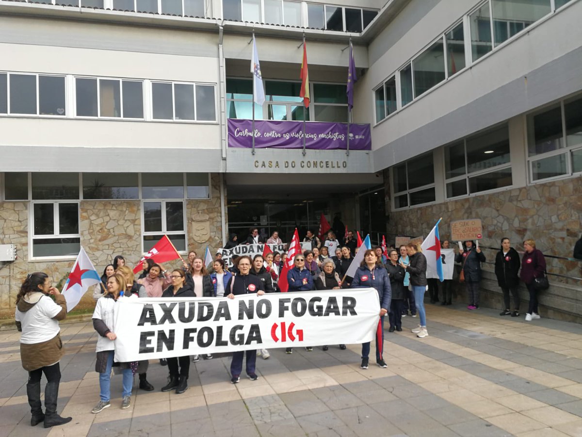 galizaCIG's tweet photo. ✊Localidades como Ponteareas, Redondela, Ares, A Coruña, Lugo, Carballo, Teo, Vigo, Moaña ou Ourense acolleron hoxe novas protestas das traballadoras dos SAF en folga indefinida por un convenio digno
#FolgaSAF #SAFenFolga #AxudaNoFogar #ConvenioDigno https://t.co/21aRrylH3o