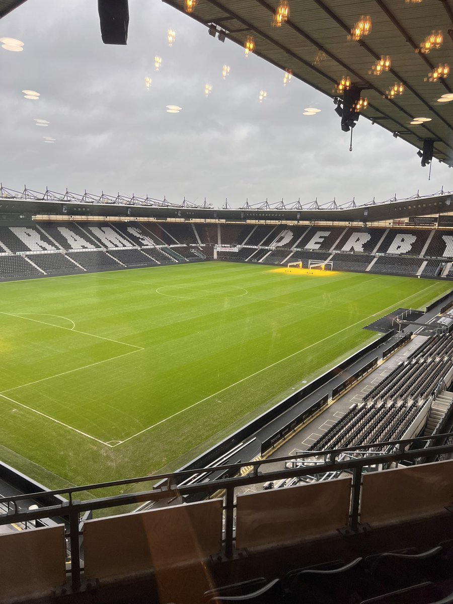 PEORACLE's tweet image. Great venue for a leadership course today. It was on Brave Leadership. Great delivery , networking and different kind of day. #CPDispowerful