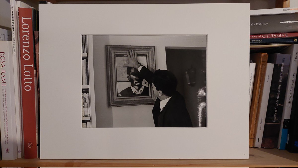 Mariasole_chan's tweet photo. #Arte
Oggi da Arte in Nuvola mi sono fatta un piccolo regalo.
Se siete stati a vedere la mostra su #Pasolini pittore alla Galleria d'Arte Moderna di @museiincomune, c'è qui un dettaglio che non vi sfuggirà.
#ppp100 https://t.co/VoirilcLo2