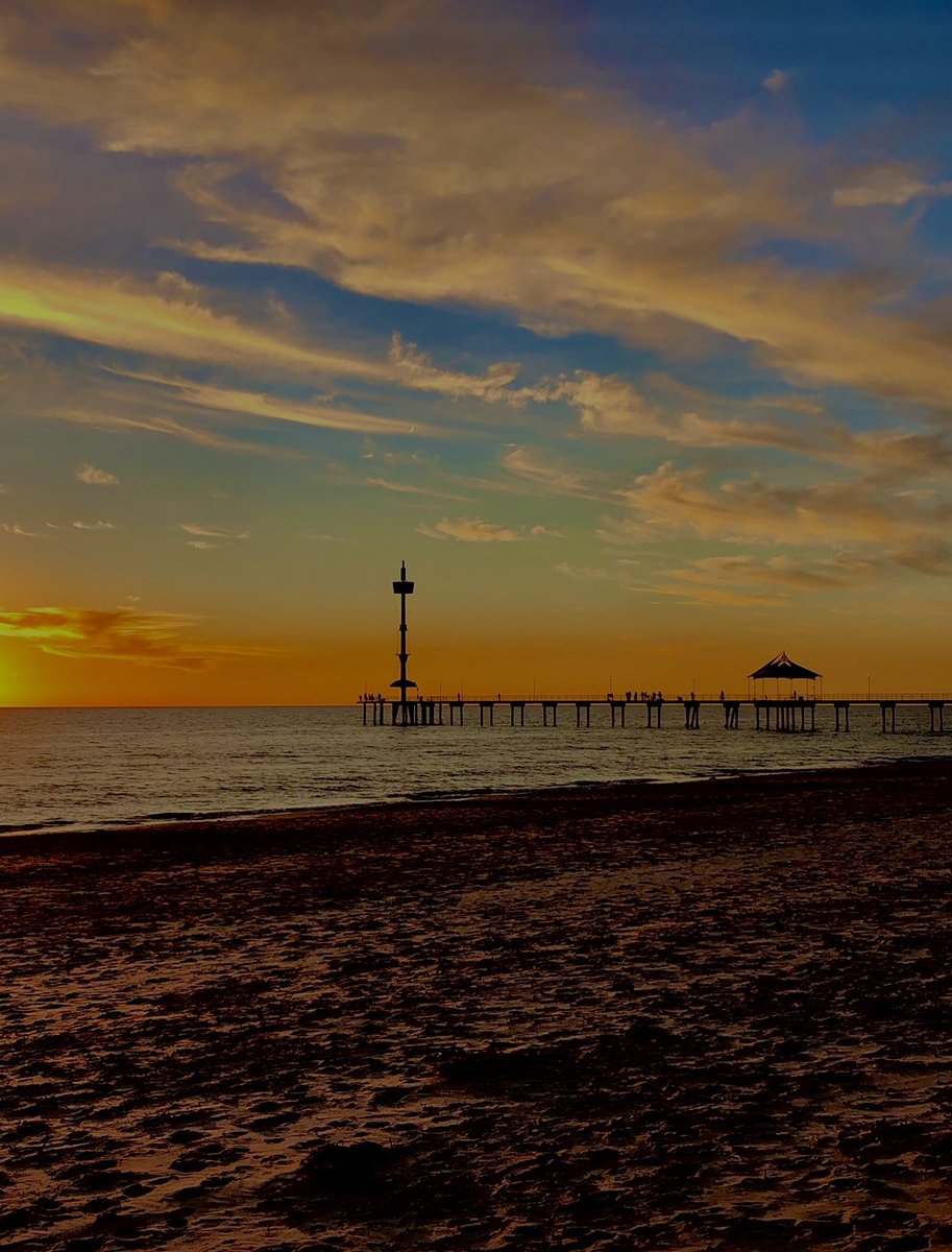 Adelaide sunset …
.
#Adelaide #Australia #sunset #sunsets #photography #Photooftheday #nature #travel #beach #dusk #Twilight #SouthAustralia