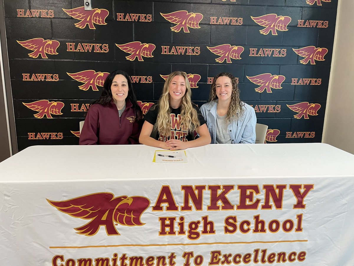 ‼️SIGNED‼️
Congratulations to our very own Hannah Baier on her official commitment to continue her Track and Field career at Iowa State university! We are so proud of you!!