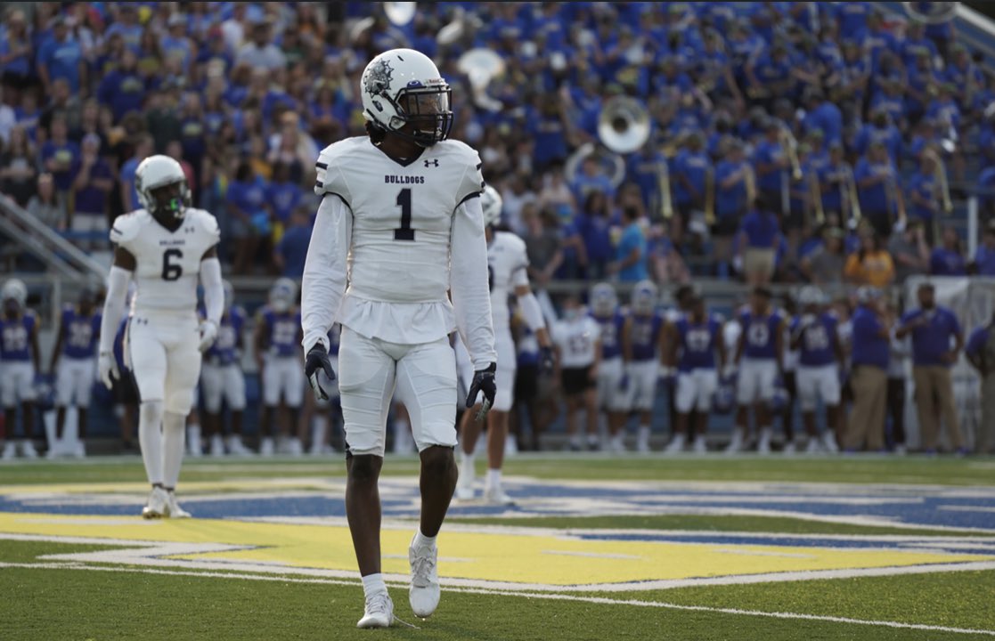 Tochinnoruka's tweet photo. After a great conversation with @Coach_KWhite I am blessed and grateful to receive an offer to SouthWestern Oklahoma State University. @Coach_Ohout @rbeezy_3 @BaizCoach @JUCOFFrenzy https://t.co/WXcVKhLsXp