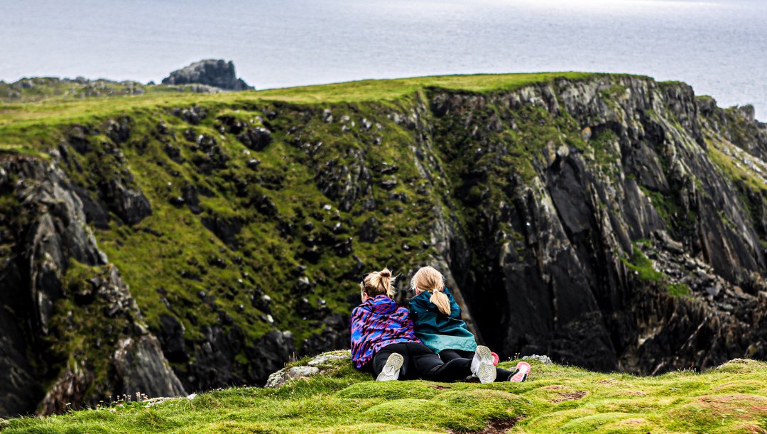 Give your loved ones a special present this Christmas, and plan their 2023 holiday for them. 

We are giving our campers 10% off when booking their 2023 campervan holiday early and paying in full. 

For full details click here- bunkcampers.com/early-booking-…