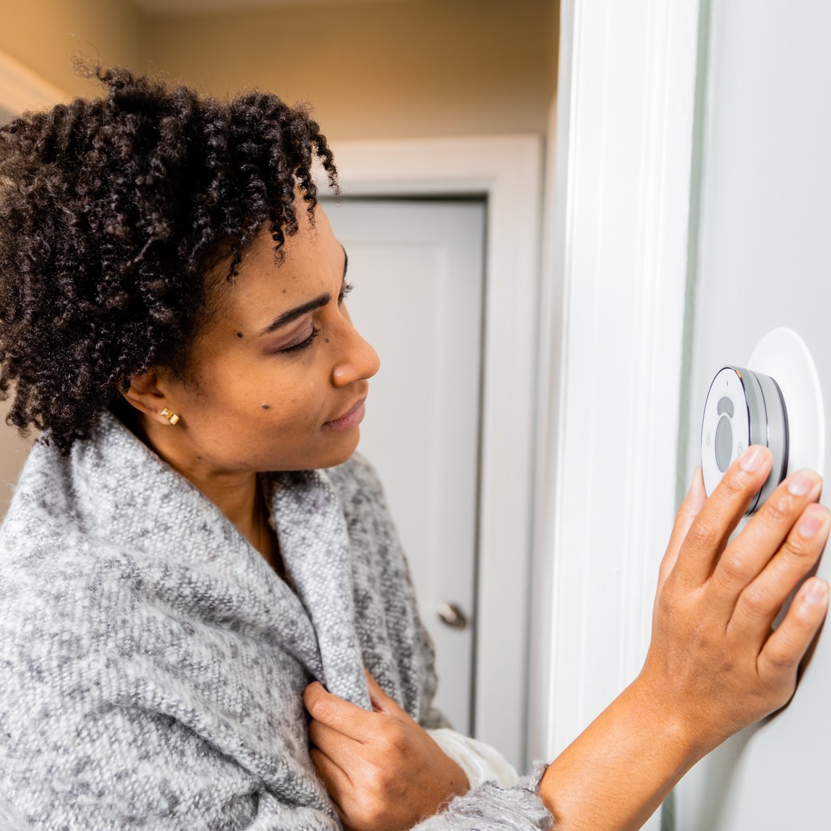 AirTechnology1's tweet photo. Find yourself adjusting your thermostat more than usual? That could be a sign your HVAC isn't working like it should. Give us a call so we can come out and take a look: (713) 270-4010. https://t.co/8IxNZ1HJRE