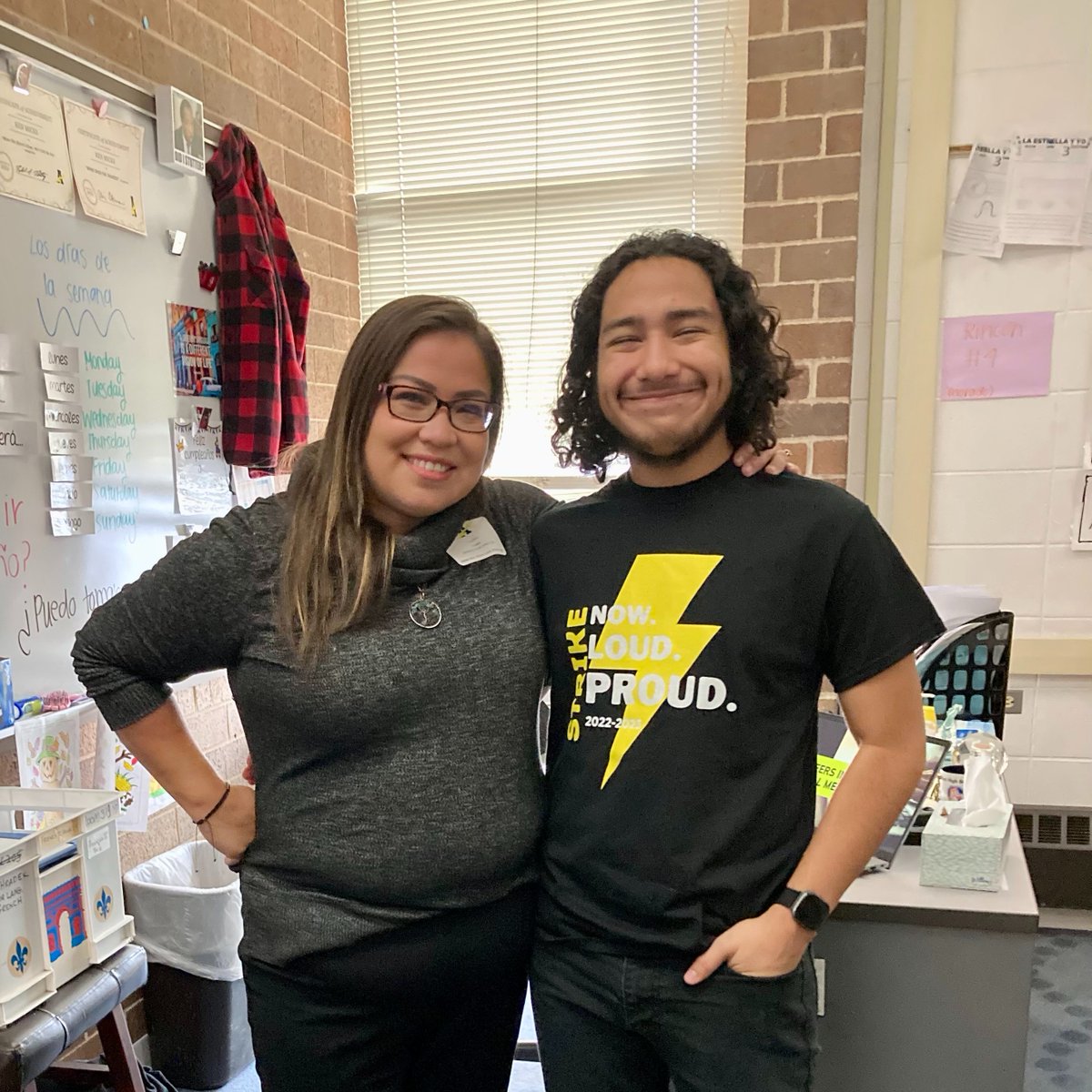 VJA_LSU's tweet photo. Thanks to all the LSU Family Members who came to speak for Career Day @AndrewHS_d230 today! We are excited to highlight some of our Hispanic Professionals in the VJA Community ⚡️
@Claudia_ParraC @Mrs_DeBold https://t.co/sTrpO0D5pj