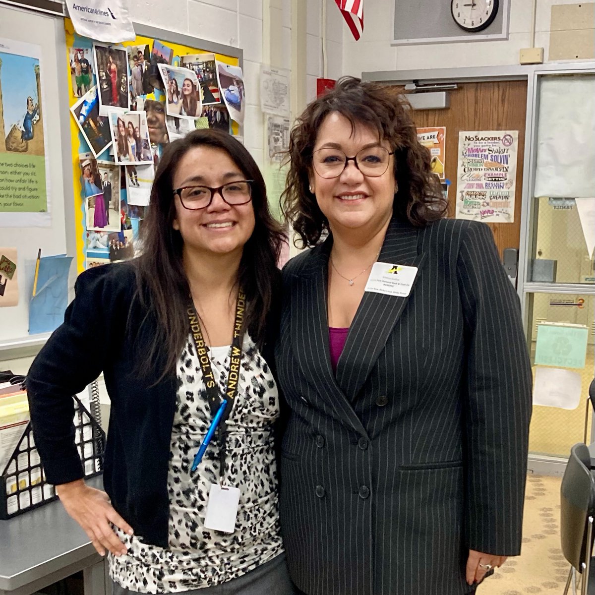 VJA_LSU's tweet photo. Thanks to all the LSU Family Members who came to speak for Career Day @AndrewHS_d230 today! We are excited to highlight some of our Hispanic Professionals in the VJA Community ⚡️
@Claudia_ParraC @Mrs_DeBold https://t.co/sTrpO0D5pj