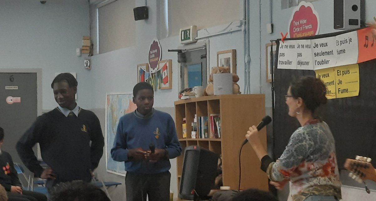 Thank you to <a href="/langsconnect_ie/">Languages Connect</a> for sending us Caroline Moreau to host her French singing workshop for all French students <a href="/moylepark/">Moyle Park College</a>. Bravo à nos solistes courageux 🤣 #ThinkLanguages carolinemoreau.com #wellbeing