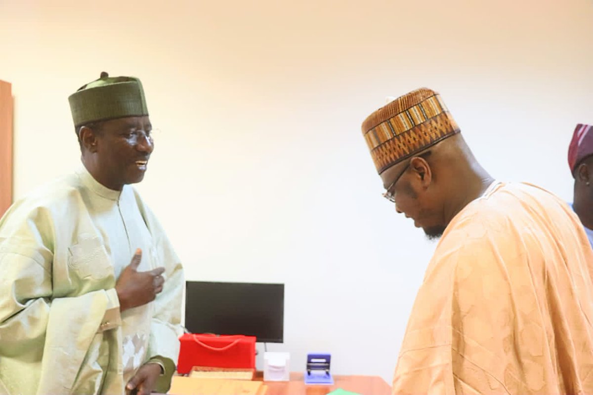 Senator Ibrahim Mohammed Bomai tweet media
