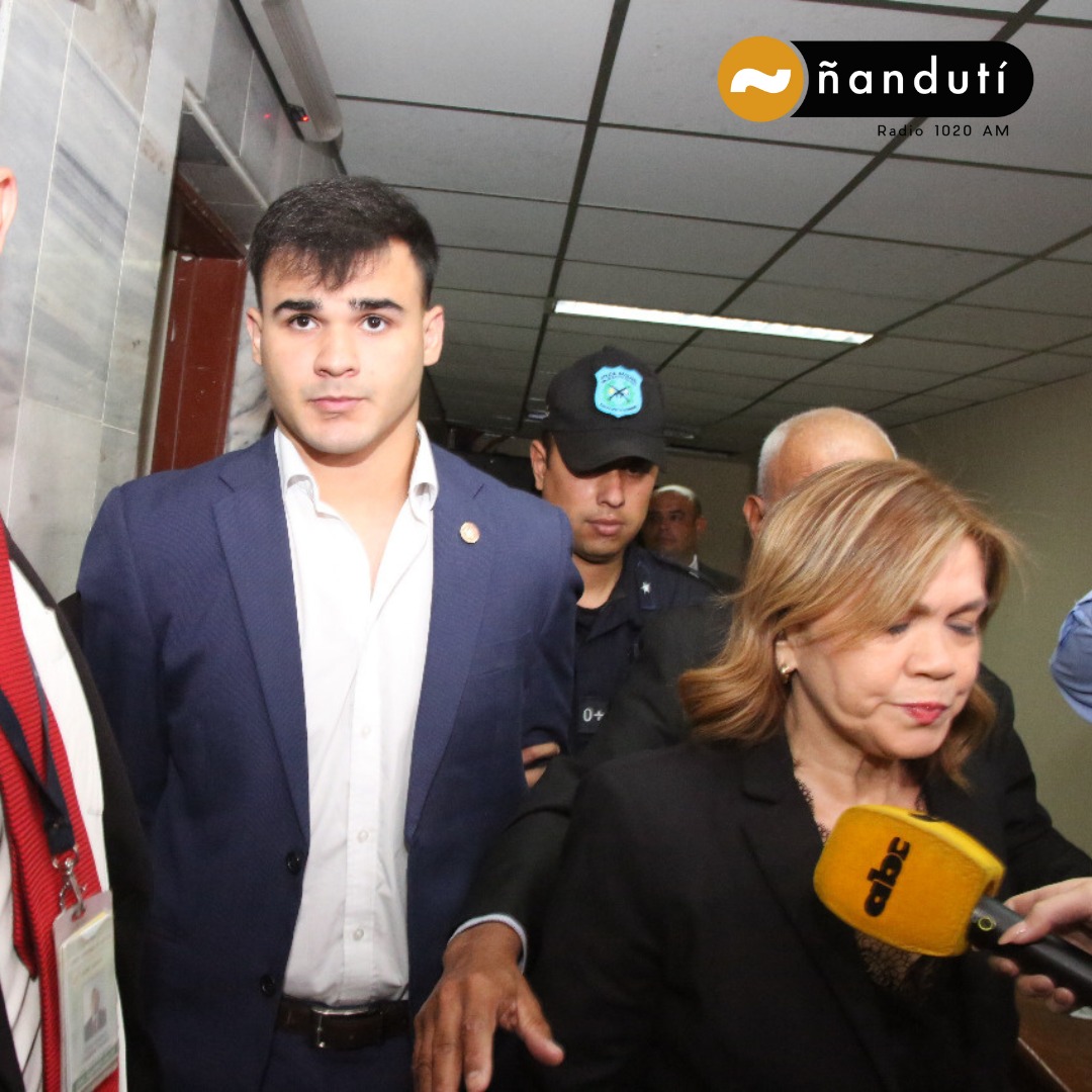 #AHORA Marcello Fretes y Héctor Grau serán derivados a la Penitenciaría de Tacumbú

Están imputados por lesión grave en la causa de agresión contra #BenjamínZapag. #1020AM