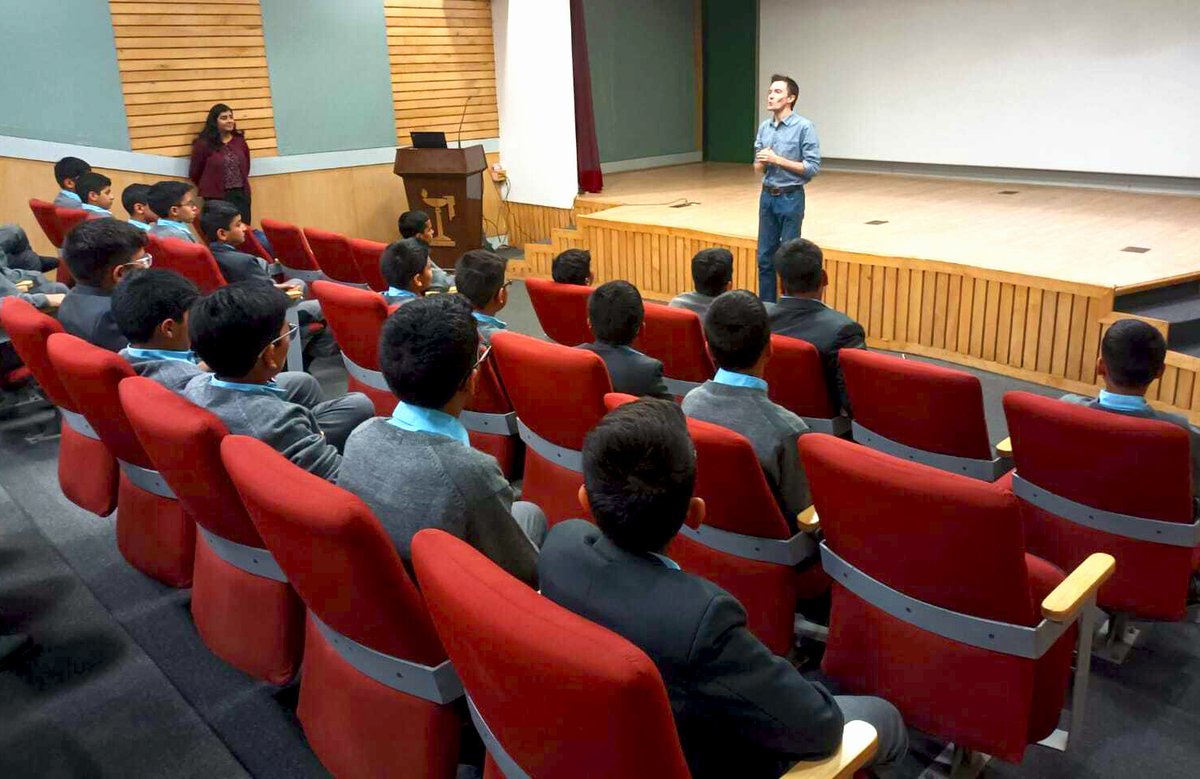 🧑‍🎓 Excellent participation of @Doon_School students in the #phonetics workshop.

This day @AFDehradun presented @campusfrance opportunities to study in France.

👏 Thank you to the #French teachers for their commitment!

#French #Dehradun #EducationHub #AFDehradun #ChooseFrance