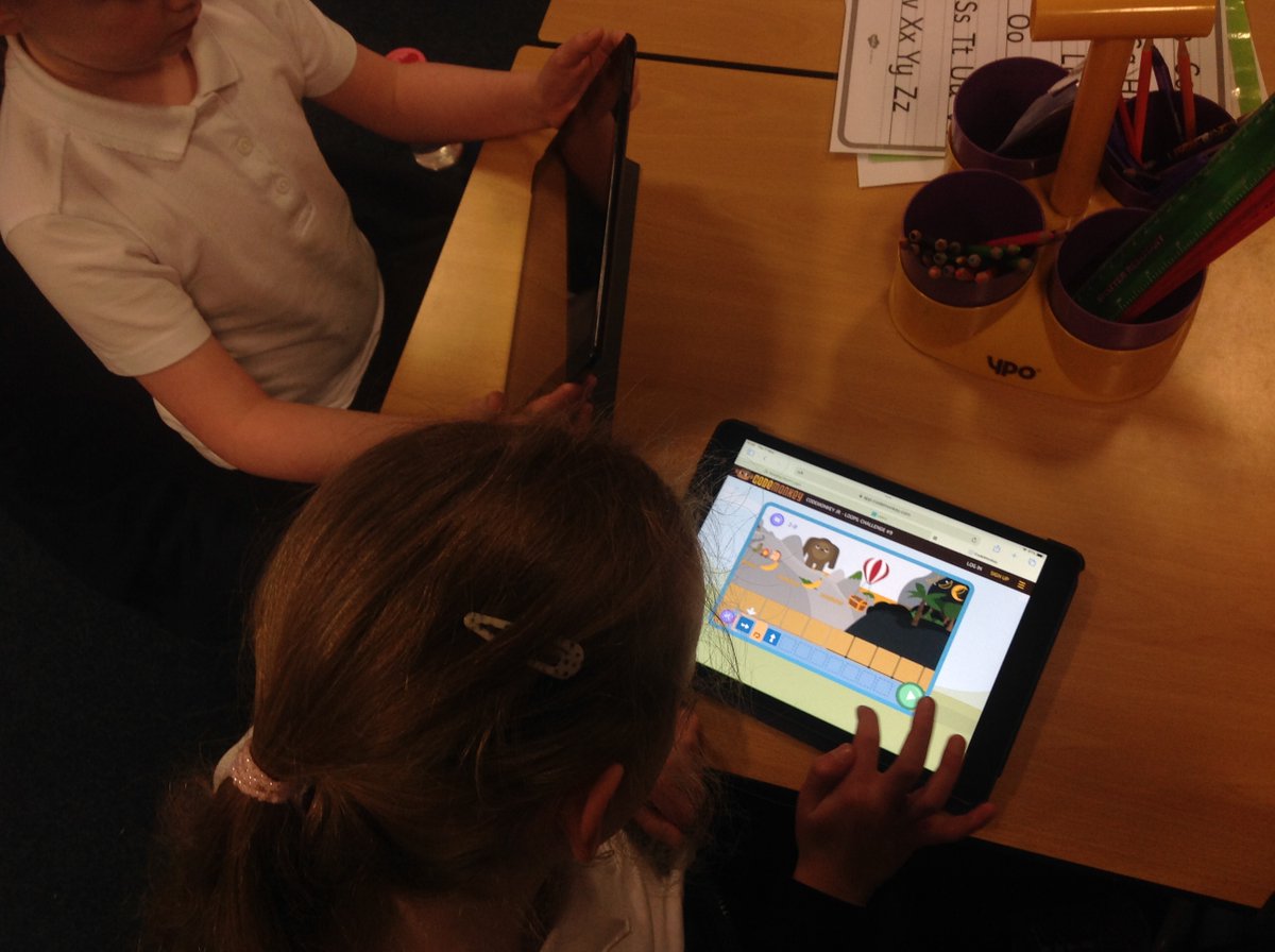 MissHampton4's tweet image. What a fantastic start to our computing club. We had so much coding fun! #anhourofcode #carrmillcomputing @Carrmillprimary #teamcarrmill 😃👍