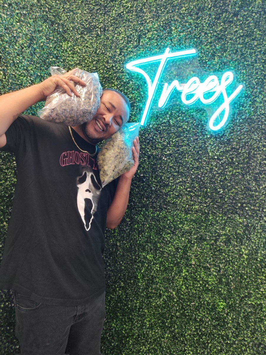 TriixxR4KiiDz's tweet photo. Up @TreesCannabisOK we got that Pressure π₯π¨π¨π¨
#treesok #treescannabisco #420 #okmmj #Oklahoma #Indica #Sativa #CannabisCommunity #oklahomacannabis #medicated #hypebeast #homeofthezah https://t.co/AUzADfM13f