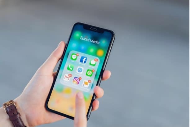 UpdatoBuzz's tweet photo. Features that Make a Mobile App User-Friendly - https://t.co/ntJVMY5uso https://t.co/VMkvT9KGpA