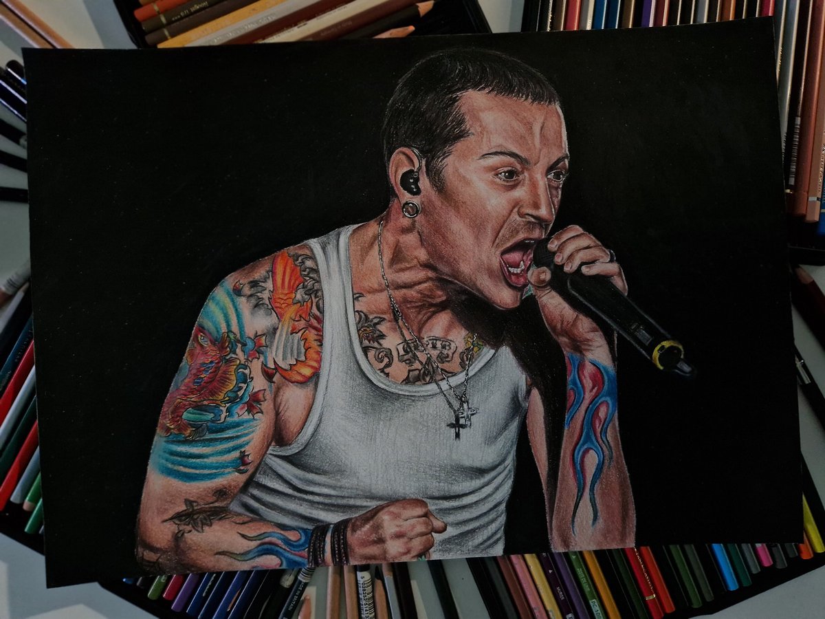 RuslanaSolonovi's tweet photo. Chester Charles Bennington 
#linkinpark#linkin #greydaze #chester #chesterbennington #makechesterproud #numetal #talindabennington #320changesdirection  #depressionhelp #fanart #ripchesterbennington #art #drawingsketch #drawing #sketching  #artist #fuckdepression #deadbysunrise https://t.co/DgpRouF0KO