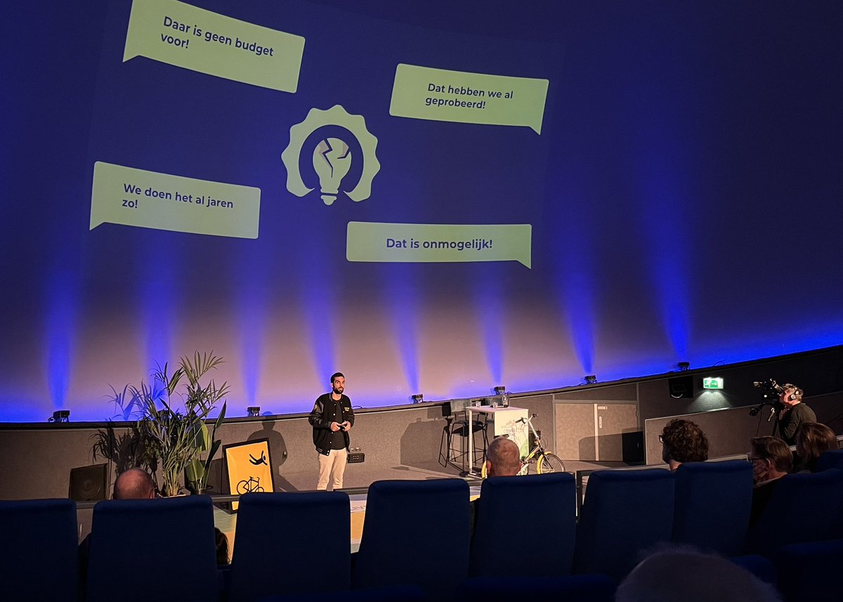 sabinekoebrugge's tweet photo. Vanmiddag interessante bijeenkomst van @hivemobility over samenwerking mbt #mobiliteit van de toekomst. Kansen in het voorspellen van mobiliteitsgedrag door @GCSCS_RuG En stof tot nadenken nav de presentatie van @ricobakkernl over de kracht van een slecht idee 🤓
#ebnn #hivelive https://t.co/K2FkvIXfj6