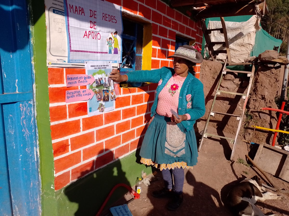 Midis_CONTIGO's tweet photo. #Huancavelica | 🏠 Llegamos el hogar de nuestra usuaria en el distrito de #Andabamba para ayudarla a identificar las instituciones públicas y privadas, dentro de su comunidad, de quienes puede apoyarse para tomar decisiones, logrando así el desarrollo de su autonomía. 💪 🇵🇪 https://t.co/sRe6zLcTt5