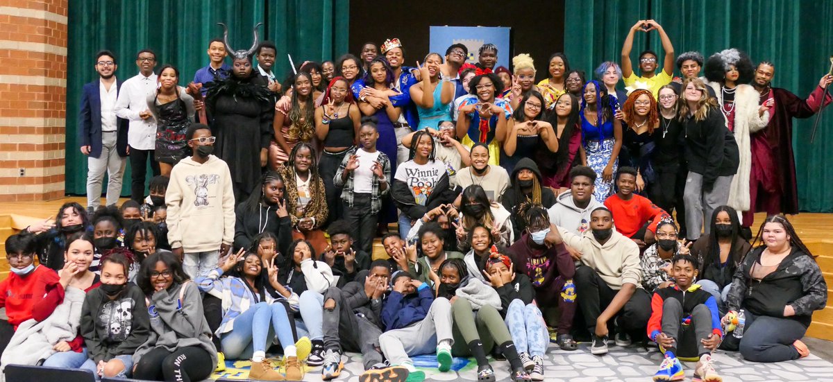Our neighboring middle schools came to watch the show today! <a href="/MattawomanMS/">Mattawoman MS</a> took a second before leaving to pose for a picture!