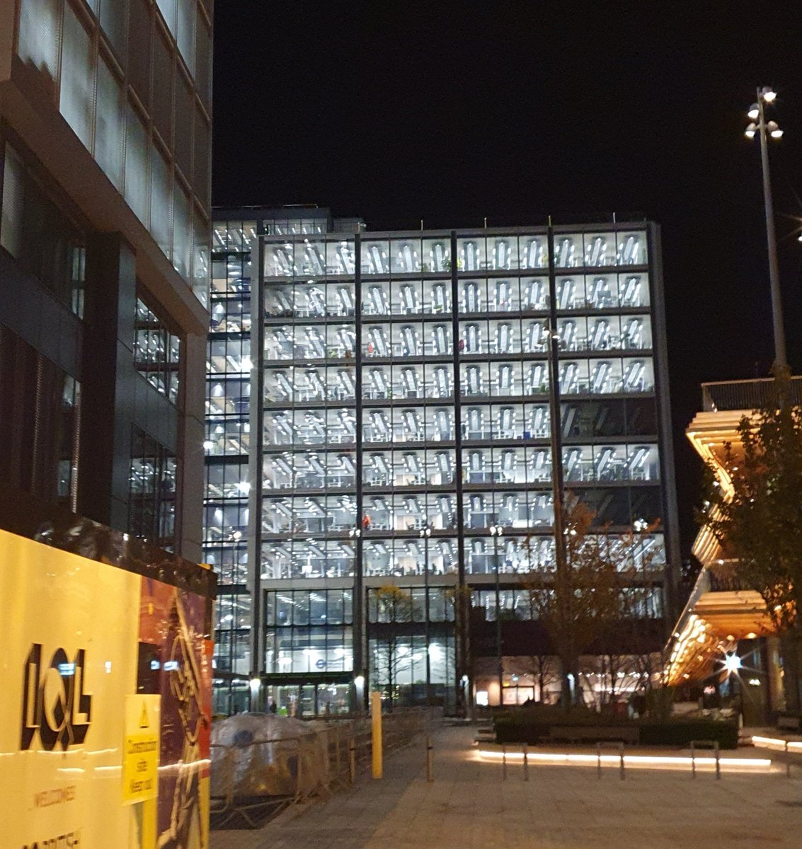 Dylan74's tweet photo. @TfL are you all still working.  Turn your lights off please. #ESG https://t.co/s7ScGC9vpw