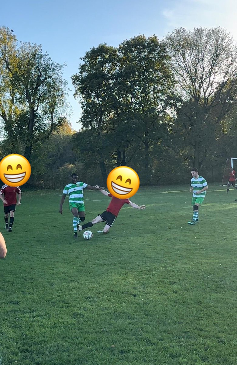 OldGrantonians's tweet photo. And hopefully no tackles like last weekend! #Ref #sendhimoff #selfemployed #kidstofeed @AmateurFC @AmateurFA https://t.co/xzZkUwE0Mw