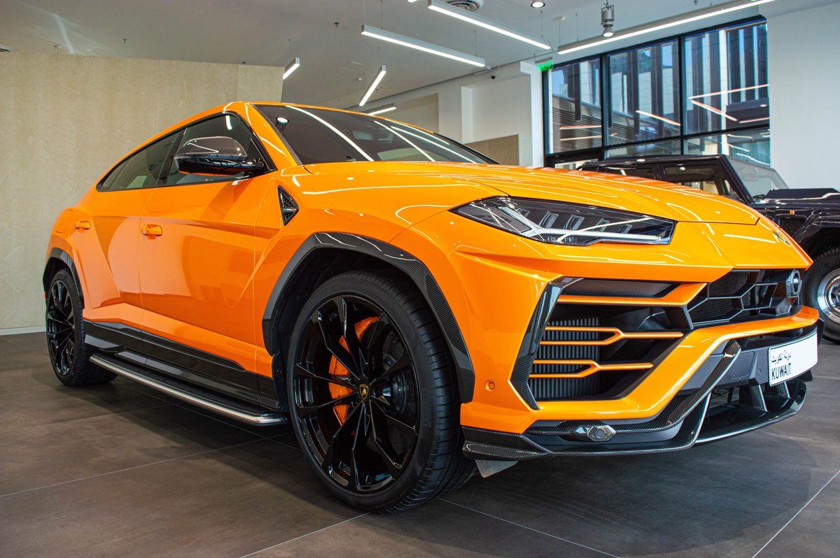 LamborghiniQ8's tweet photo. Discover the #Lamborghini #Urus at @GulfRun
Location: @KMTKW
Dates: 18th and 19th of November 2022.
#Kuwait #LamborghiniKuwait #LamborghiniUrus #UnlockAnyRoad #GulfRun #KuwaitMotorTown https://t.co/iPqWaojiYS
