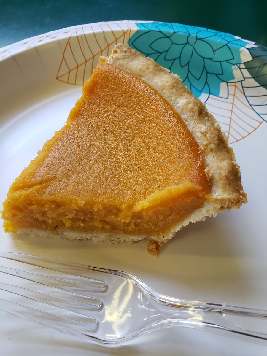 Seeing if I can lure my lovely friend <a href="/ArielAnderssen/">Ariel Anderssen ❤️MV Sub of the Year❤️</a> with a bribery... I mean gift of sweet potato pie...🤫