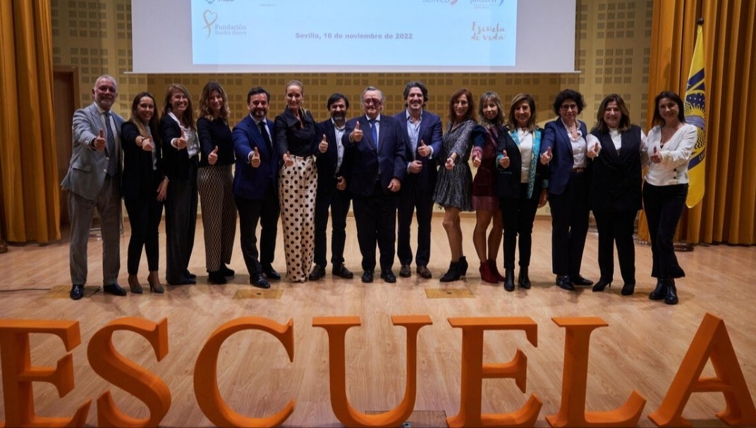 El miércoles 16 de noviembre la <a href="/fundacionsi/">Fundación Sandra Ibarra</a> hizo historia celebrando el I Congreso de Supervivientes de Cáncer "Llenos de vida" en la Universidad Pablo de Olavide, Sevilla. 
Gracias de 🧡 por contar conmigo
#llenosdevida #escueladesupervivientes
youtu.be/jvoFm2zY4fE