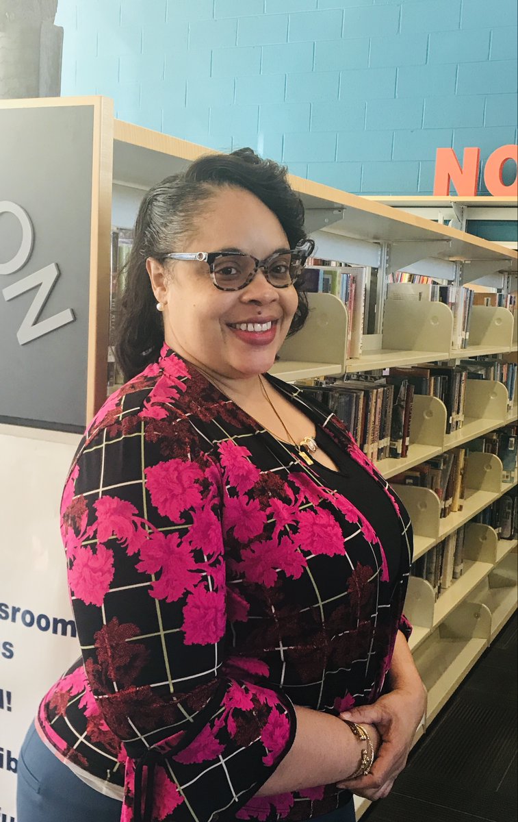 MLK_Titans's tweet photo. 📣Congratulations to our 2022-2023 Teacher of the Year, Ms. Wautausa Brackett!! #TeachtoInspire @RPS_Schools https://t.co/QGvzIhPzAI