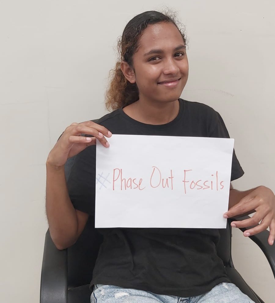 350Pacific's tweet photo. We rally behind our people, our leaders working tirelessly at #COP27 to ensure we name the problem that’s causing the climate crisis and work towards a Just Transition to a renewable future that’s safe and sustainable for all! #PhaseOutFossils #FossilFuelTreaty https://t.co/YoklWg0DQT