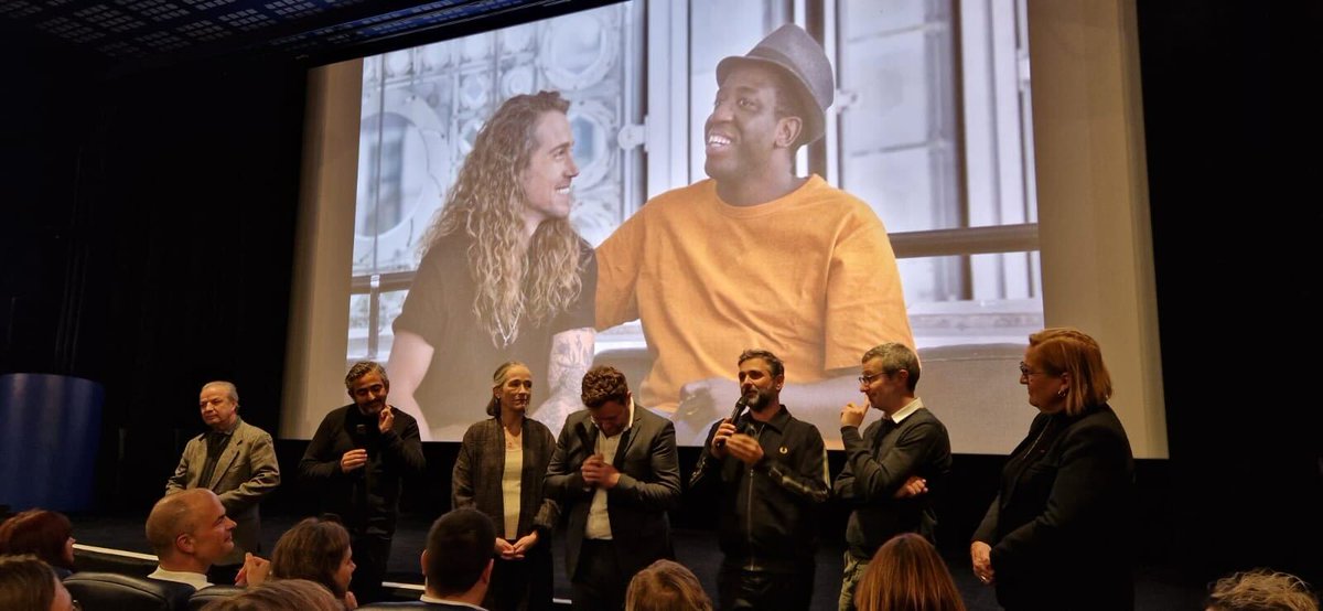 Mercredi soir était présenté en avant-première le 3e épisode des Rencontres du Papotin dans les locaux de @France2tv.
La projection a été suivie d'un échange entre nos journalistes et le public.
RDV samedi à 20h30 pour la nouvelle émission avec <a href="/jdoreofficiel/">Golden Julien</a>  ! #LePapotin