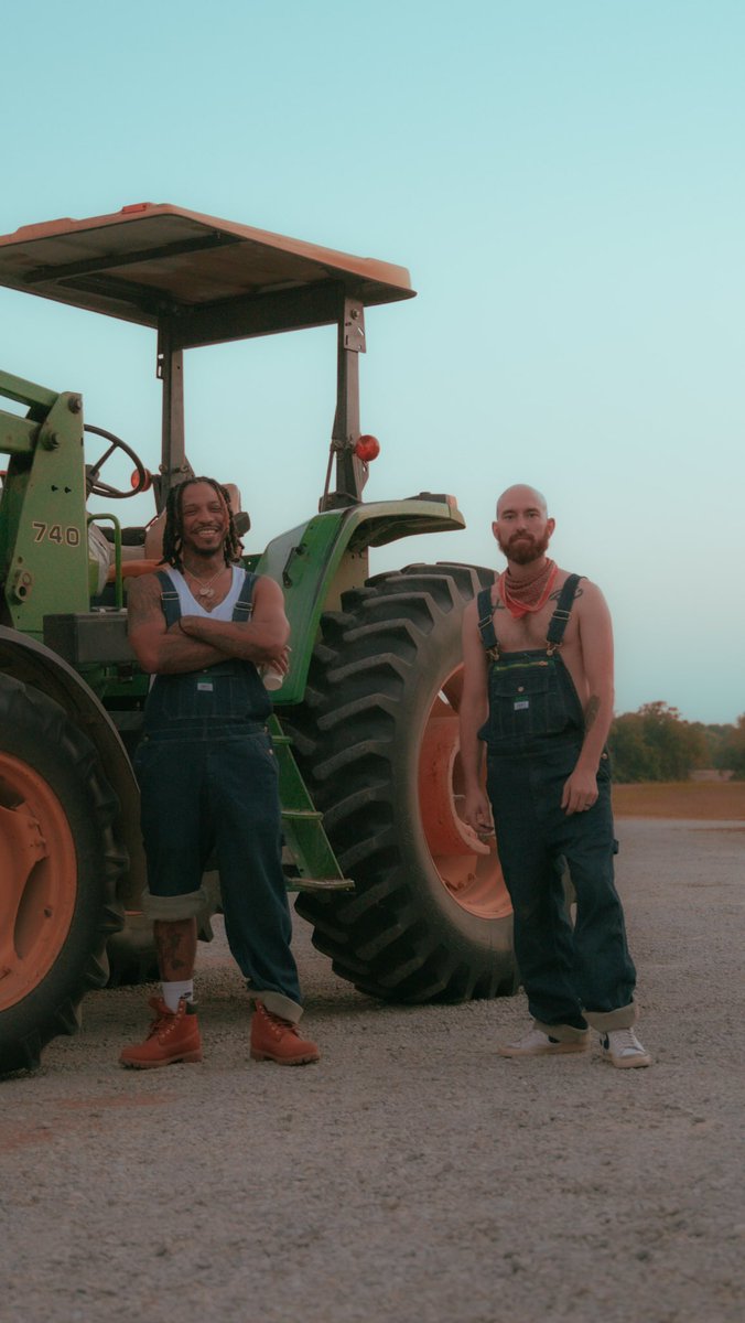 iamleotherapper's tweet photo. Accent. This Friday at midnight. With @WunTaykTimmy https://t.co/Nnr8LNS8Hc