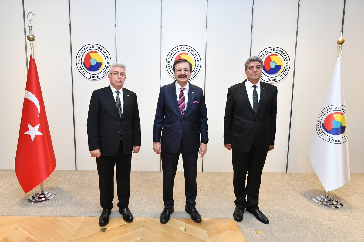 Rifat Hisarcıklıoğlu (@rhisarciklioglu) on Twitter photo Nizip Ticaret Odası Yönetim Kurulu Başkanımız <a href="/MehmetOzyurtNto/">Mehmet Özyurt</a>, Meclis Başkanımız Bekir Karabacak, <a href="/NizipTO/">Nizip Ticaret Odası</a> Yönetim Kurulu ve Meclis üyelerimizi Birliğimizde ağırladık. Nazik ziyaretleri için teşekkür eder, yeni dönemde başarılar dilerim Nizip Ticaret Odası Yönetim Kurulu Başkanımız <a href="/MehmetOzyurtNto/">Mehmet Özyurt</a>, Meclis Başkanımız Bekir Karabacak, <a href="/NizipTO/">Nizip Ticaret Odası</a> Yönetim Kurulu ve Meclis üyelerimizi Birliğimizde ağırladık. Nazik ziyaretleri için teşekkür eder, yeni dönemde başarılar dilerim