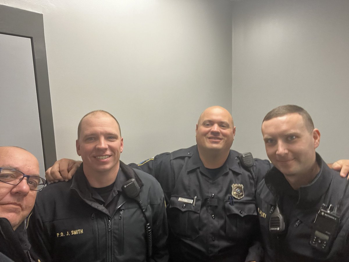 CptQshort's tweet photo. Had a chance to spend sometime with some of the best SROs around today @LM_Schools #srosmatter https://t.co/IRRC3LNvwT