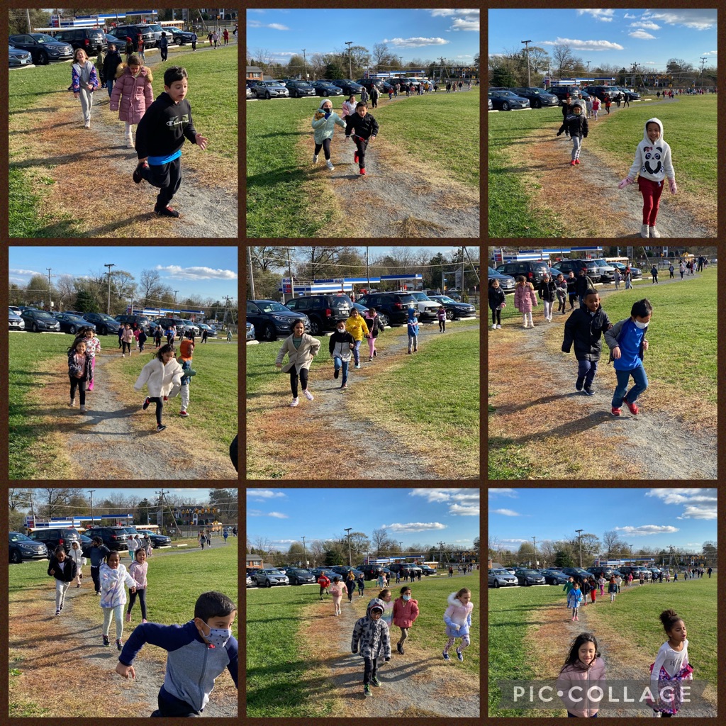 Our <a href="/ParklawnFCPS/">Parklawn Elementary</a> 2nd graders are all smiles during the turkey trot!