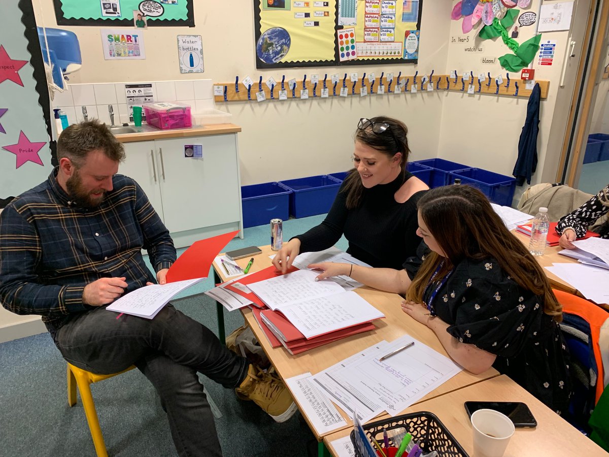Fantastic to see our <a href="/W00dlandAcademy/">Woodland Academy Trust</a> schools come together for rich discussions about writing at moderation this afternoon.  Collaboration in action!
Truly lovely to see staff come together.  <a href="/willowbankpri/">Willow Bank Primary School</a> <a href="/KnockhallSch/">Knockhall Primary School</a> <a href="/NHP_WAT/">Northumberland Heath Primary School</a> &amp;
Thank you for hosting <a href="/peareswood/">Peareswood Primary School</a>
