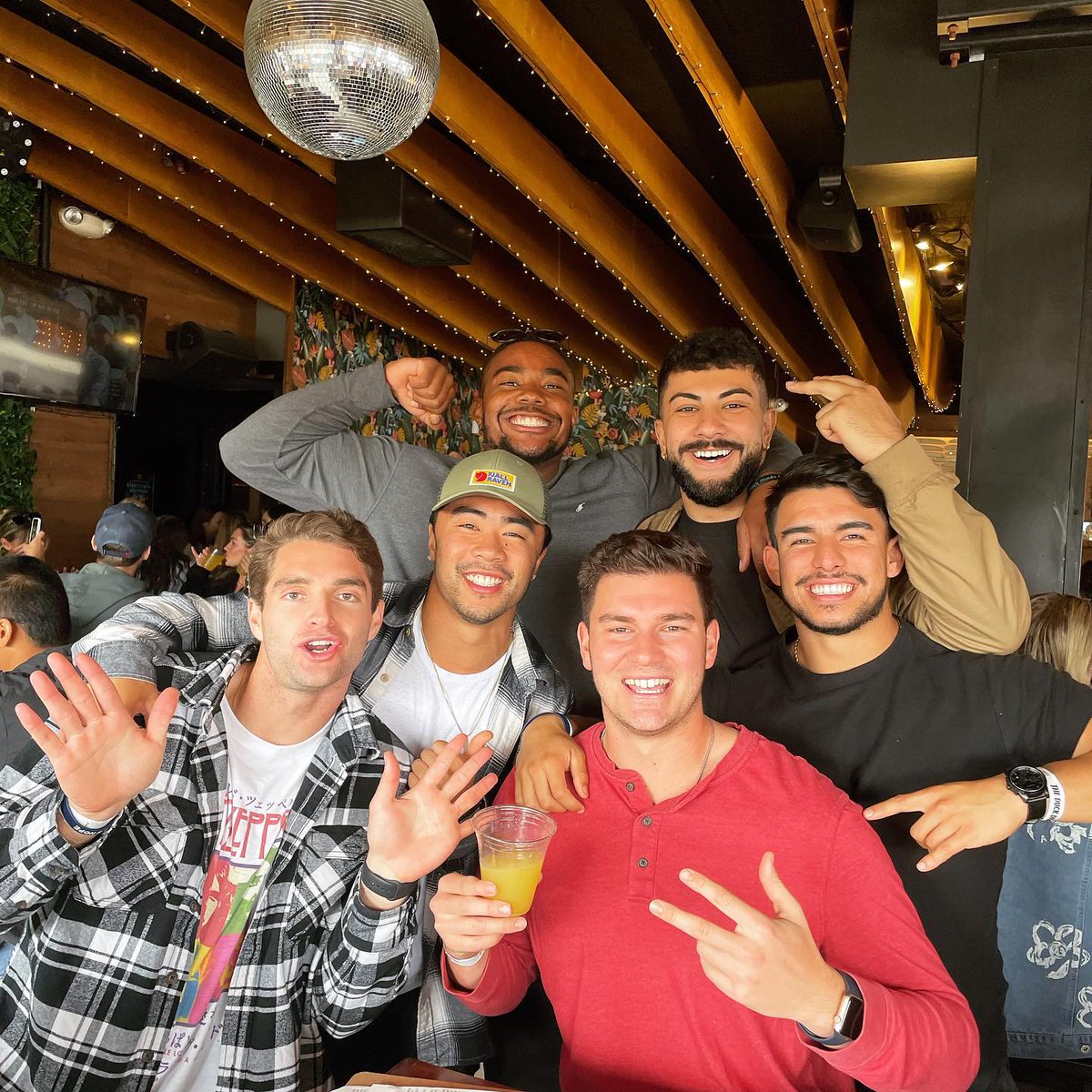 ARE YOU READY FOR SOME FOOTBALL?!?!?🤠

Titans vs Packers at 5:15 PM
Grab your crew &amp; roll in tonight
pic by @ron_sharlou