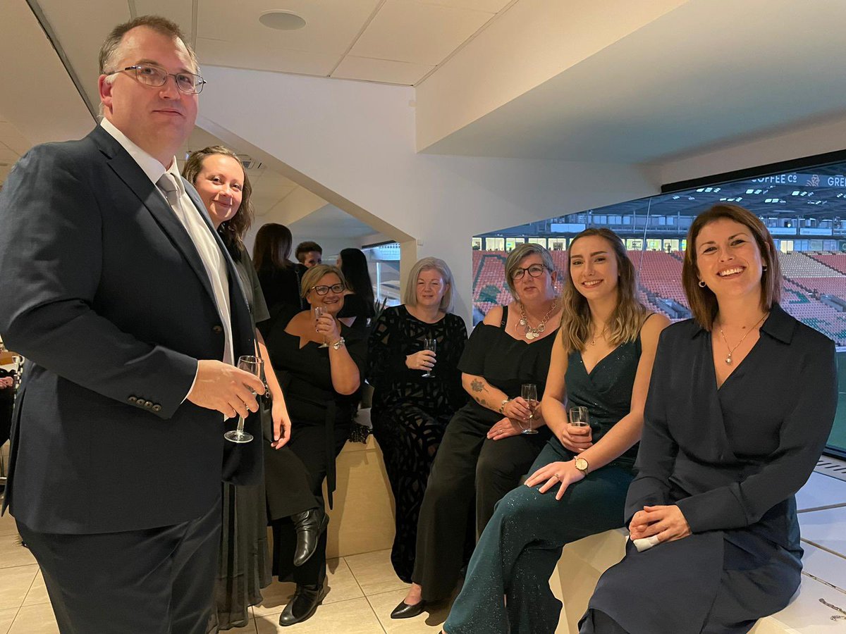 @TeamEAUSNNUH tweet media