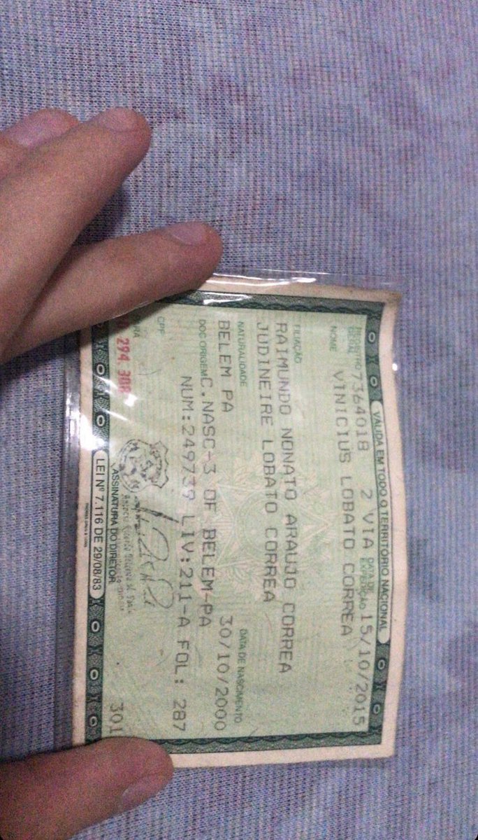 uriasmscg's tweet photo. Galera tomem cuidado com esse Vinicius, esta em um gp de vendas de show do paramore. Vendendo dia 11/03. Comprei, ele mandou todos os dados e agora sumiu, não responde. Ja mandei mensagem para a mãe dele para ela ficar a par da situação #PARAMOREBRASIL @paramorebrasil https://t.co/tilNQ1X6z7
