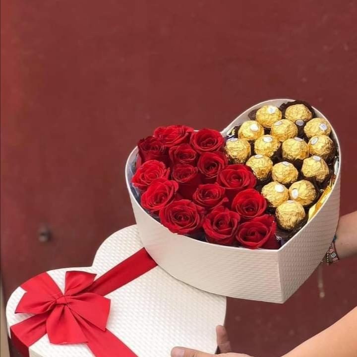 Magicstore99's tweet photo. قال لينا اكتبو ليها :
تزعلك الدنيا كلها واراضيك انا...انا الغلطان وانا الاسف حقك علي ي ست البنات وست قلبي❤️

هل عندكم ناس بعتذروا ليكم كده 😂💔

للطلب والاستفسار:
0997324360 https://t.co/RQJxJMfQc3