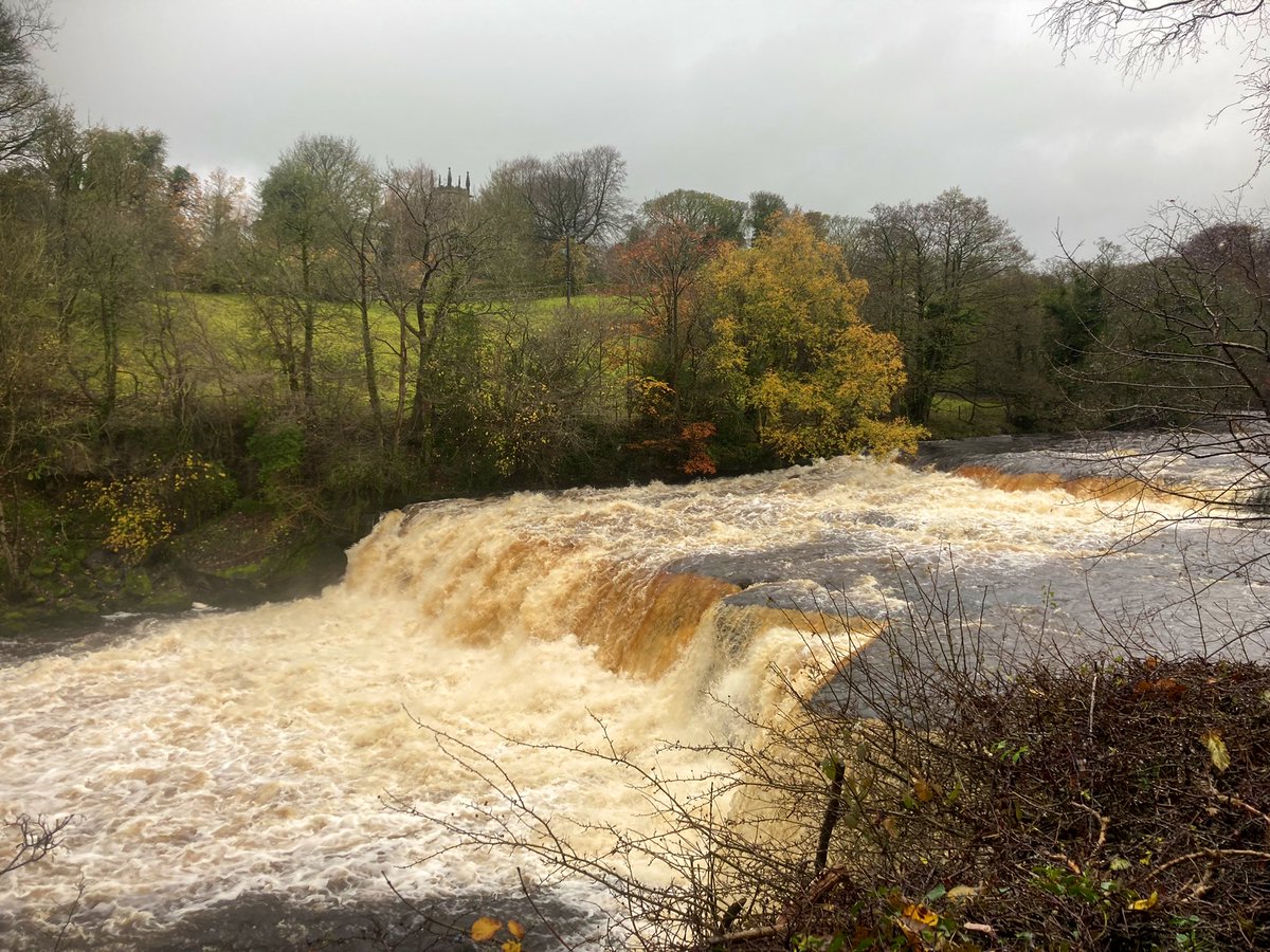 Northlakesuk's tweet photo. Today was certainly a moist one i took a proper soaking itโs been a waterfall kind of day ๐ง โ๏ธ #hellgill #aysgarthfalls #vantour #yorkshiredales #midweekescape https://t.co/qnXUKJKdIf